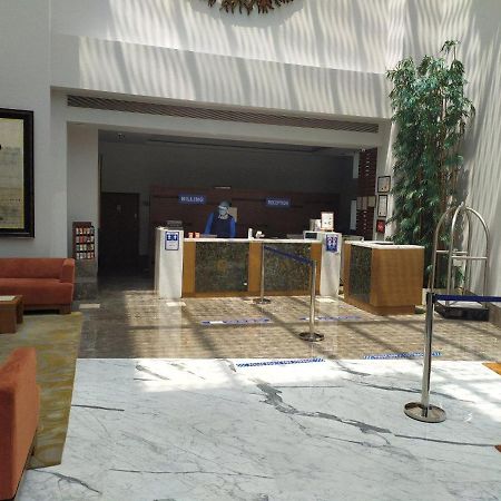 Fortune Sector 27, Noida - Member Itc Hotels' Group Экстерьер фото