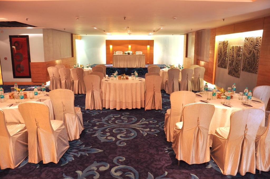 Fortune Sector 27, Noida - Member Itc Hotels' Group Экстерьер фото