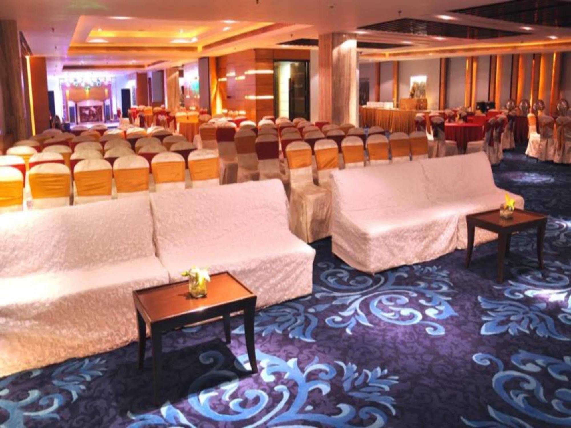 Fortune Sector 27, Noida - Member Itc Hotels' Group Экстерьер фото